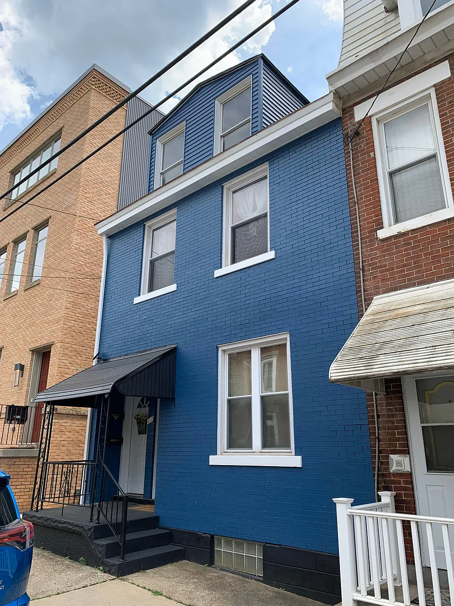 Photo 2 of 25 - 156 45th St #2 - Pittsburgh, PA Building Photo - 156 45th St #2