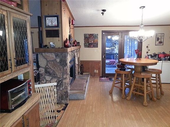 2nd image of 1304 Wood Dr