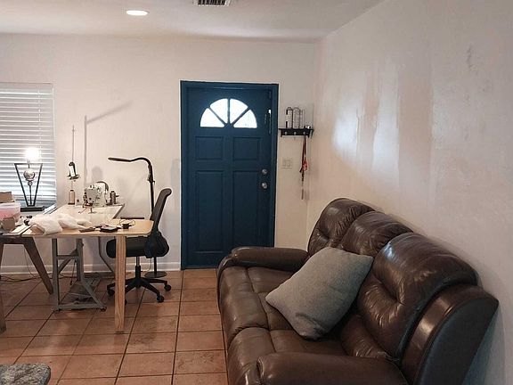 5th image of 3153 Emerson Avenue