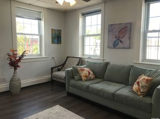 7 Green St APT 3FN, Huntington, NY 11743