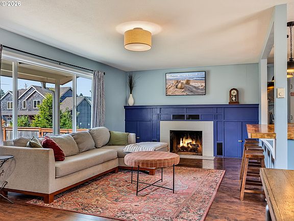 5th image of 1327 Sea Ridge Ln