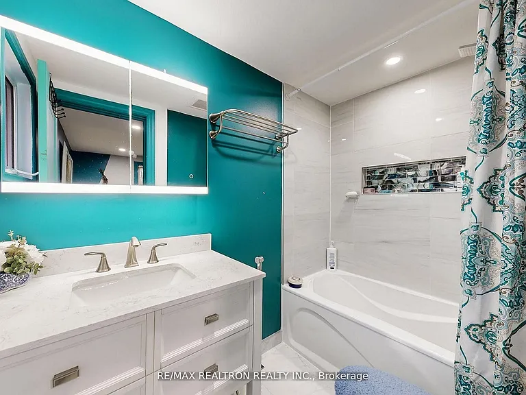 757 Srigley St — Photo 13