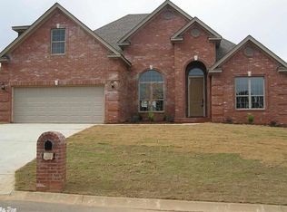 141 Majestic Cir, Maumelle, AR 72113