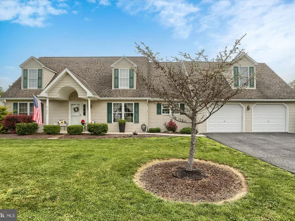 300 Barnett St, New Bloomfield, PA 17068