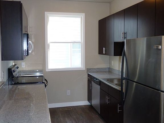5th image of 727 Fletcher Ave Unit 3