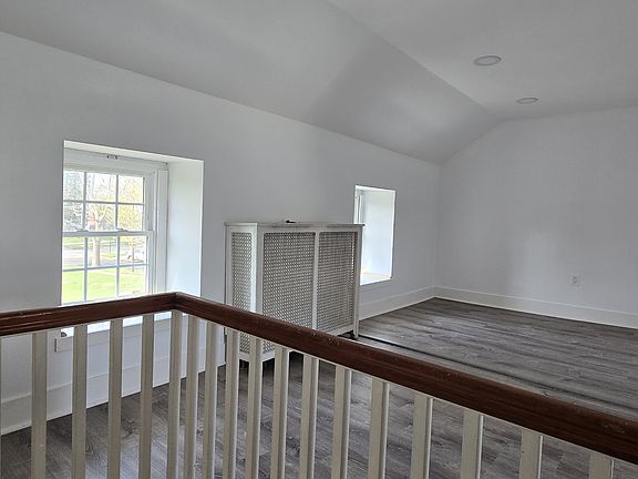 3rd image of 1304 Wilson Ave #B