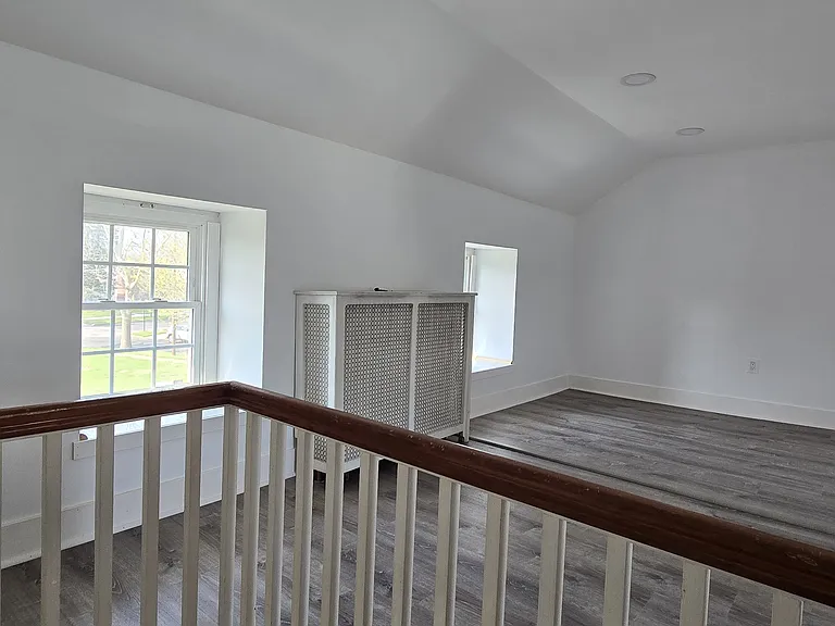 1304 Wilson Ave #B — Photo 3