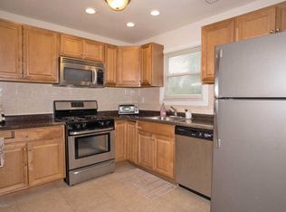 123 W 5th St, Howell, NJ 07731