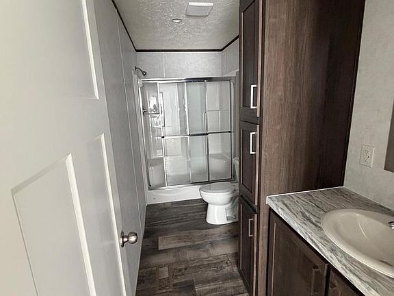 5th image of 433 Poplar Rd