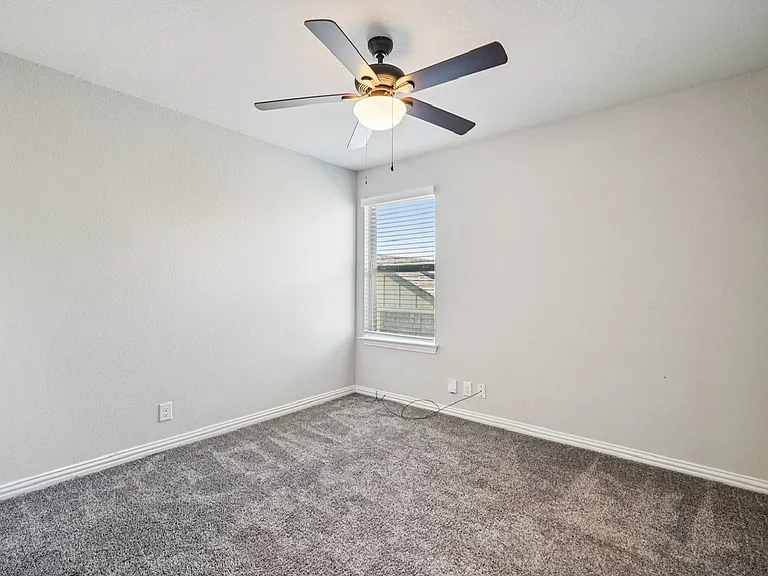 2034 Egret Ave — Photo 12