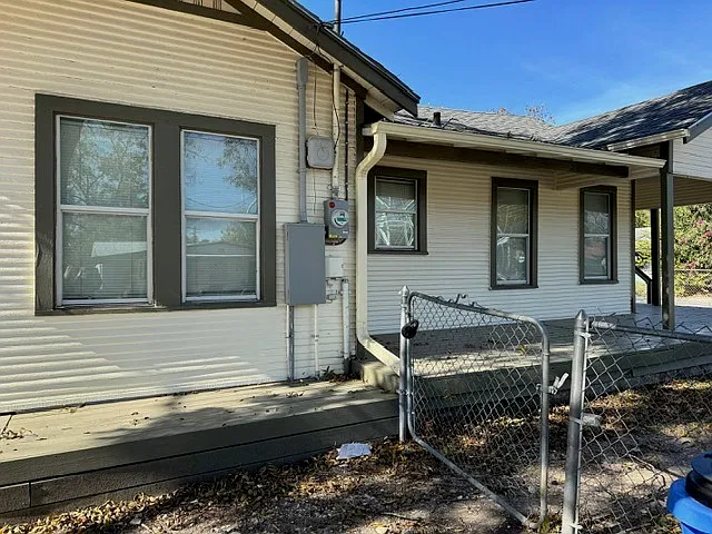 3 bed, 1168 sqft, $1,450 — Photo 3