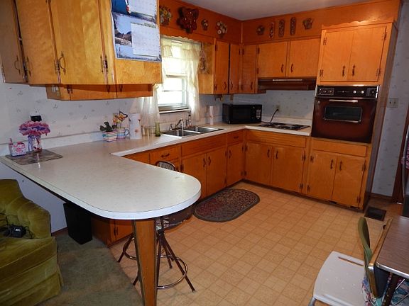 5th image of 6124 New Beaver Creek Dr