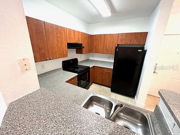 4th image of 300 E South St Unit 1004