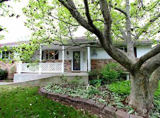 400 Timber Ln, East Peoria, IL 61611