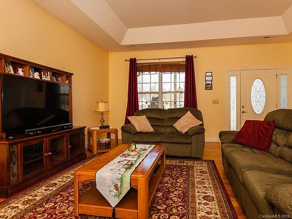 5th image of 47 N Springs Dr #1
