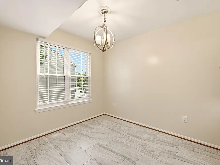 2505 McVeary Ct #11D — Photo 7