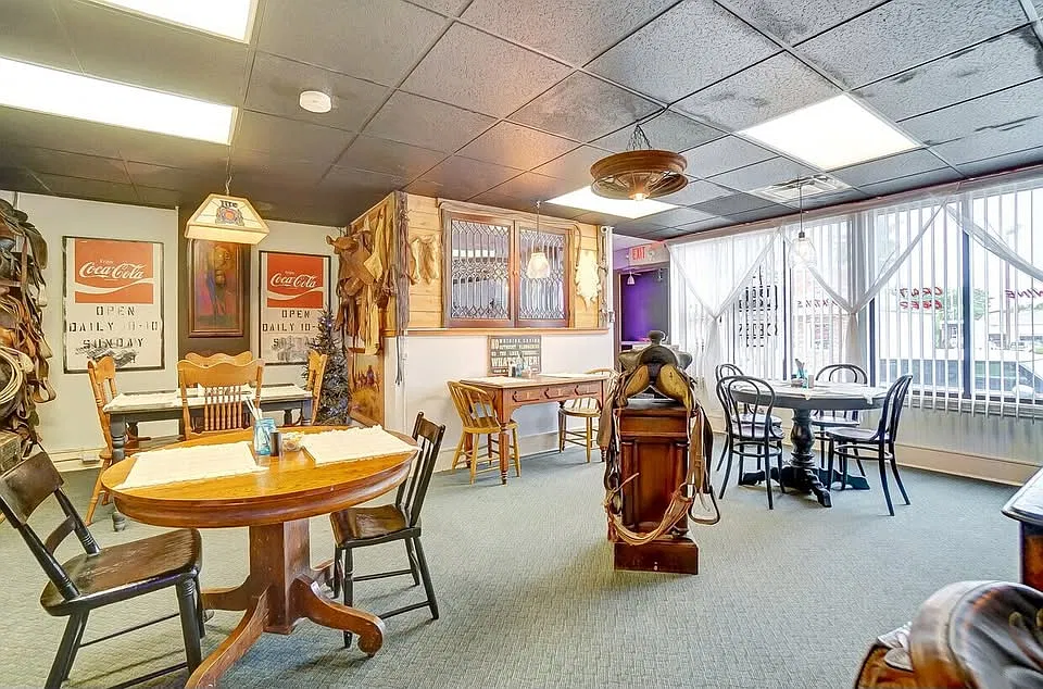 2 bed, 2800 sqft, $2,000 — Photo 3