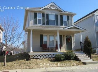 1009 NE Clear Creek Dr, Grain Valley, MO 64029
