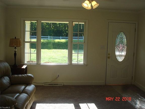 3rd image of 7605 Brisbane Dr