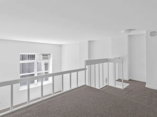 88 Fulton Street image 4 of 7