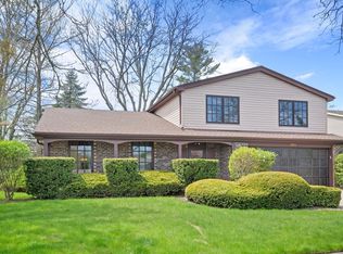 3954 Joanne Dr, Glenview, IL 60026