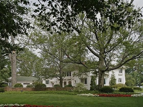 19500 Frazier Dr, Rocky River, OH 44116 | Zillow
