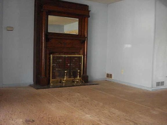 2nd image of 2620 Greenland Dr