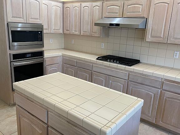 5th image of 2626 E Solar Ave