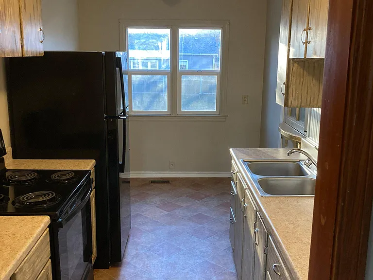 521 N Orchard St — Photo 12