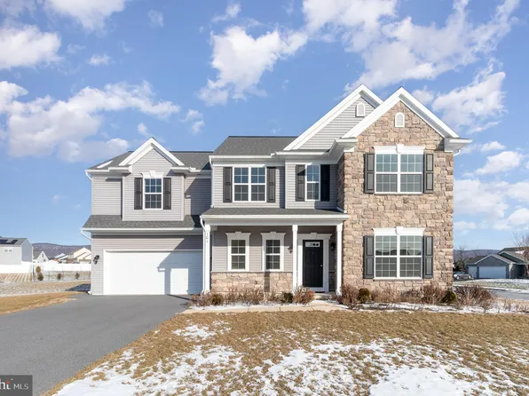 101 Blue Mountain Blvd, Carlisle, PA 17013