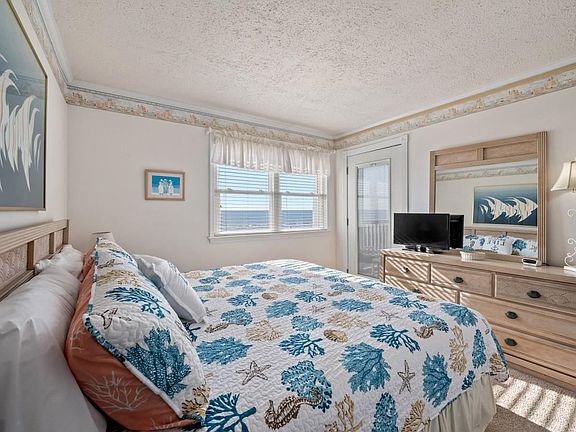 4th image of 2405 S Ocean Blvd. #210