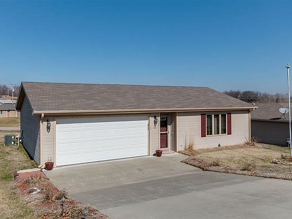 3rd image of 131 Allen Hill Dr