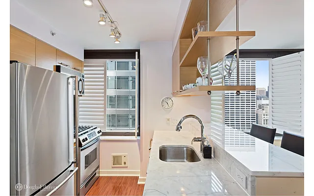 Sold by Douglas Elliman | media 14