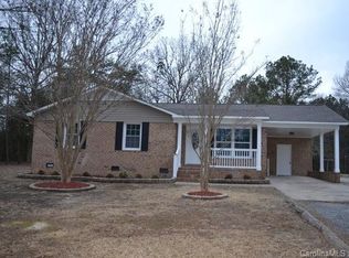 1528 Carmel Rd, Lancaster, SC 29720