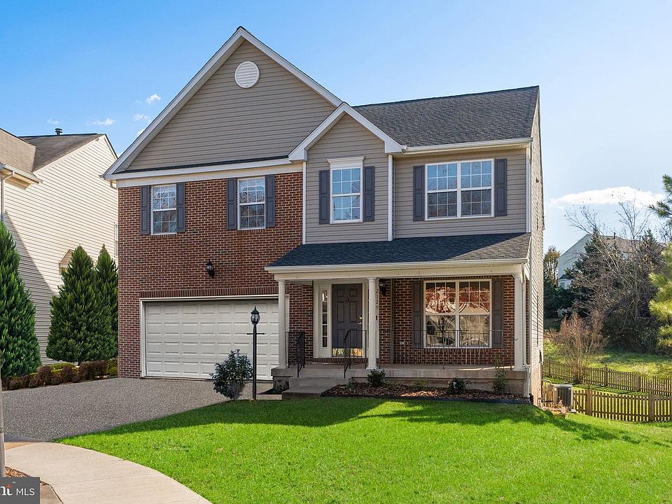 1st image of 2129 Peachtree Ct