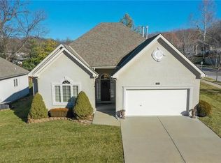 484 Nottingham Dr, Liberty, MO 64068