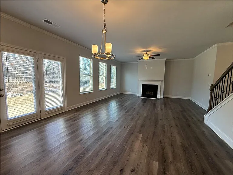 345 Hellen Valley Dr — Photo 11