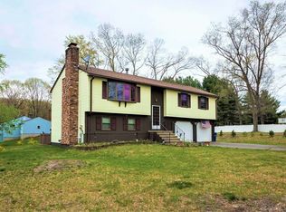 159 Brookfield St, South Windsor, CT 06074