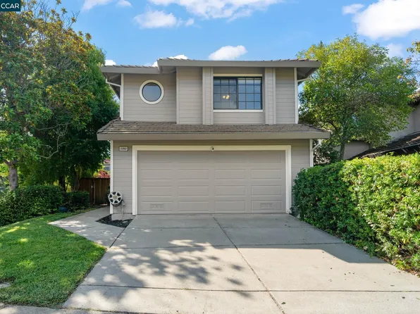 2262 Foxhill Dr, Martinez, CA 94553
