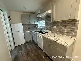 10540 E Apache Trl #411 — Photo 11