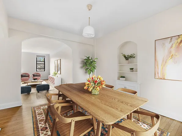 645 E 26th St APT 3A, Brooklyn, NY 11210
