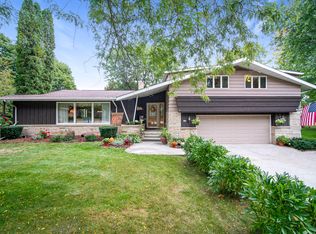 547 S Liberty St, Valders, WI 54245