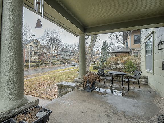 Amazing Porch Sitting