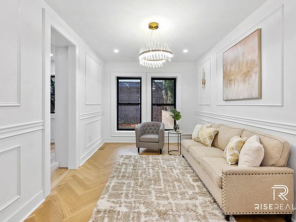 4th image of 157 Sterling St