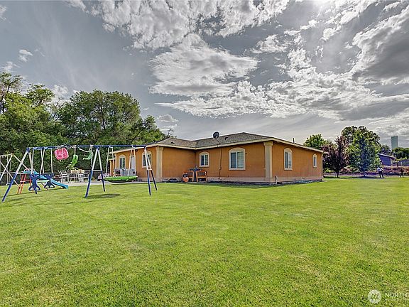 5th image of 1811 Beam Road