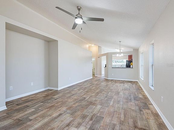 3rd image of 733 Cristelle Jean Dr