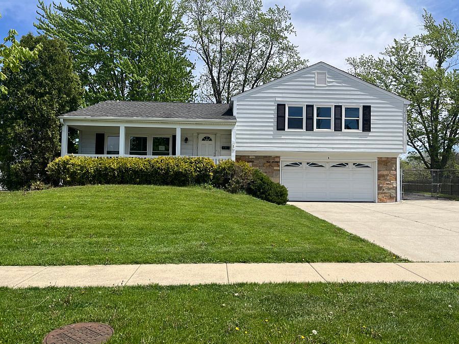 1st image of 1 N Braintree Dr