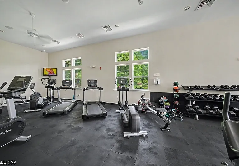 7319 Coventry Ct — Photo 20