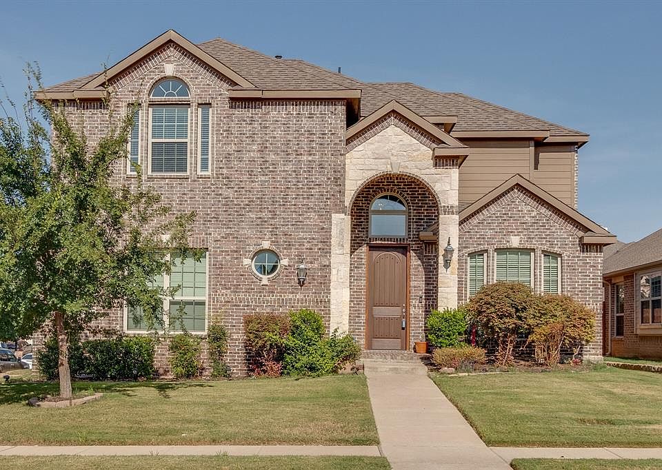 1st image of 8401 Hornbeam Dr