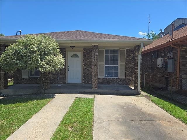 1st image of 636 S Gayoso St